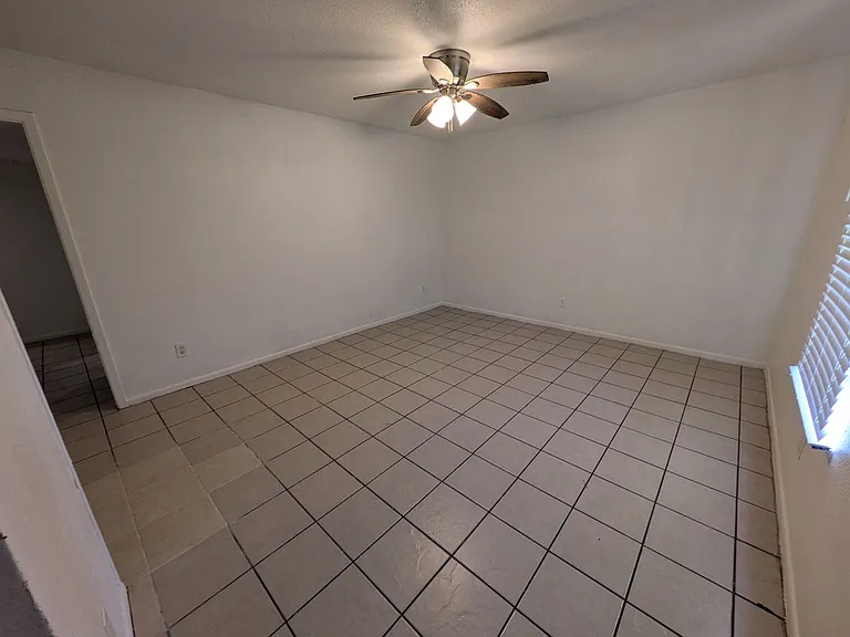 Sullivan Apartment Homes — Photo 37