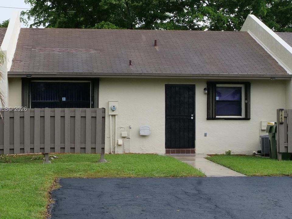 1st image of 1441 Woodpecker St #1441