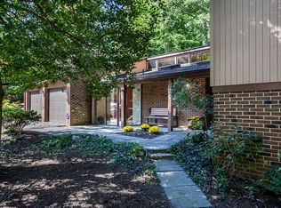 10410 Crossing Creek Rd, Potomac, MD 20854