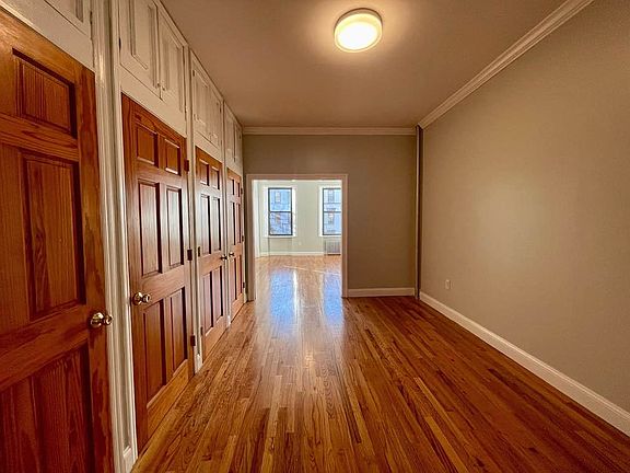 5th image of 2260 1st Ave APT 2