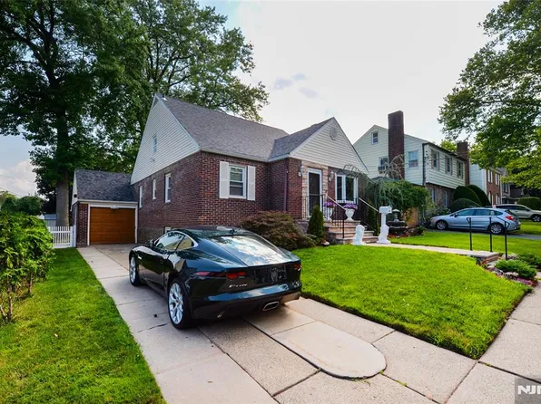 56 Dohrman Avenue, Teaneck, NJ 07666
