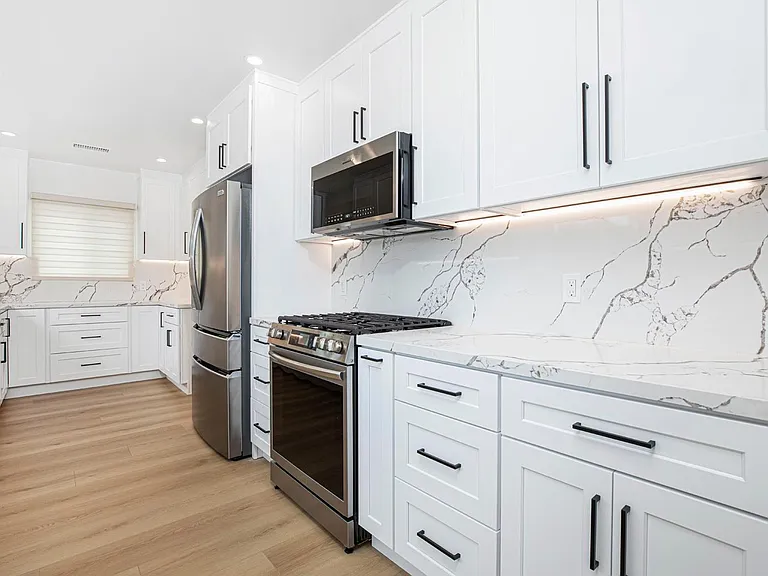 2225 Scott Rd — Photo 11