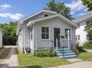 916 Stuart St, Green Bay, WI 54301