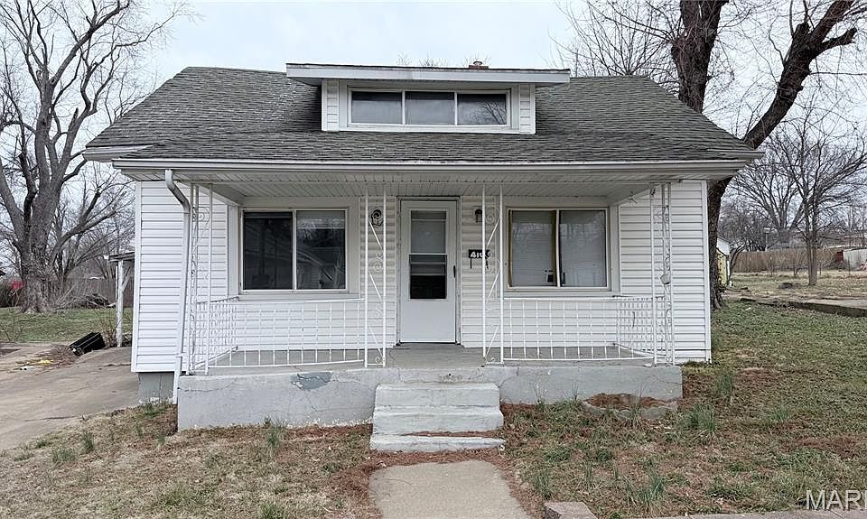 1st image of 410 Lindell St