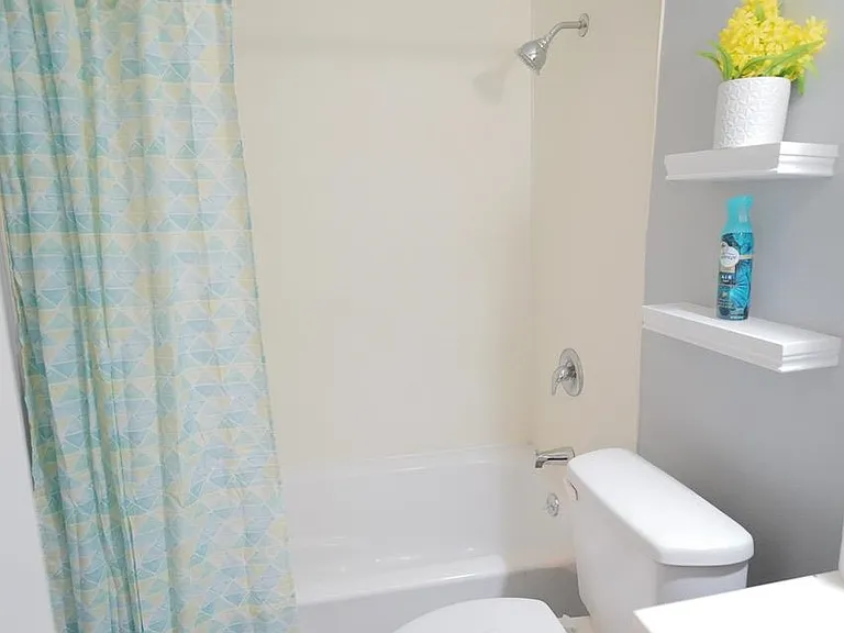 1308 Coleman St — Photo 14