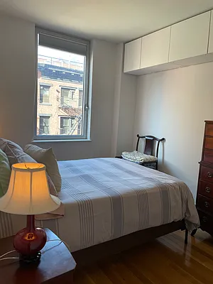 Rented by Century 21 New Golden Age Realty | media 10