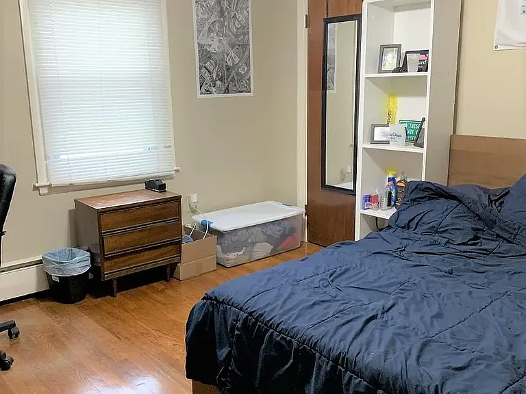 27 Thompson Ave #1 — Photo 11