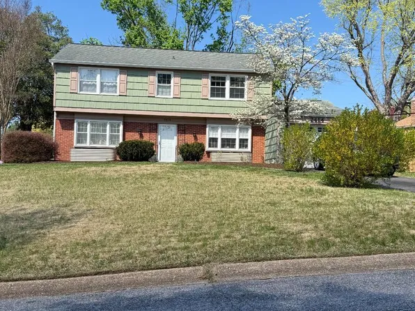 2414 Kinderbrook Ln, Bowie, MD 20715