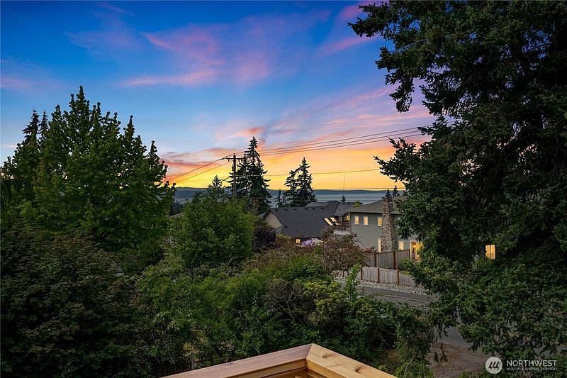 4th image of 9808 224th Street SW