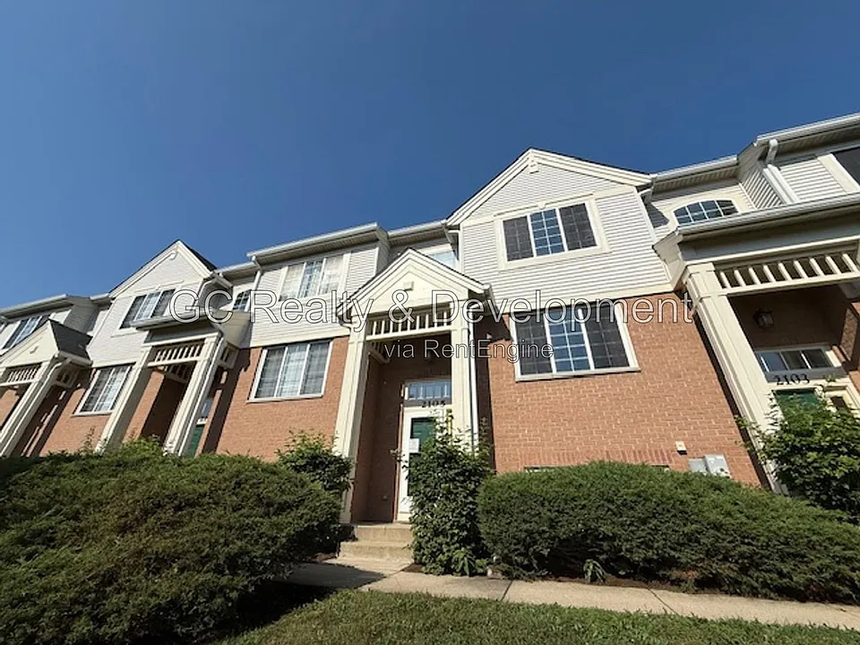 2105 W Concord Ln