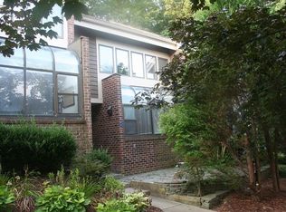 11031 Thrush Ridge Rd, Reston, VA 20191