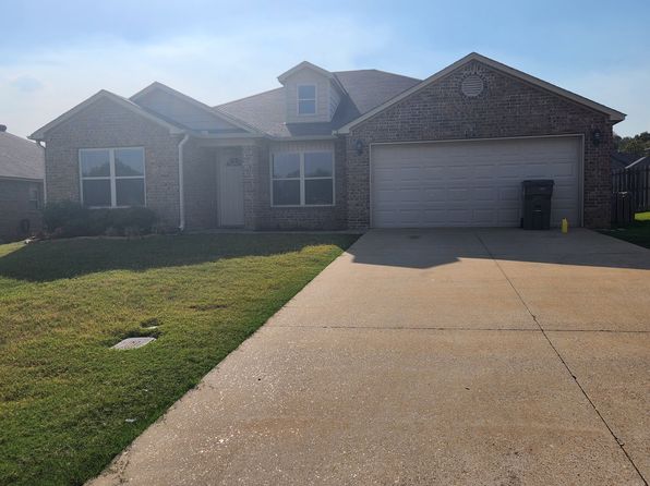 4631 Bedrock Dr