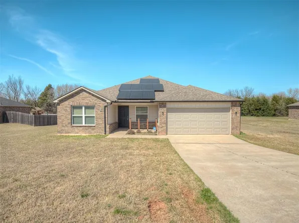 5692 Bent Creek Rd, Shawnee, OK 74804