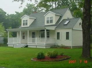 24 Richmond Ave, Barrington, RI 02806