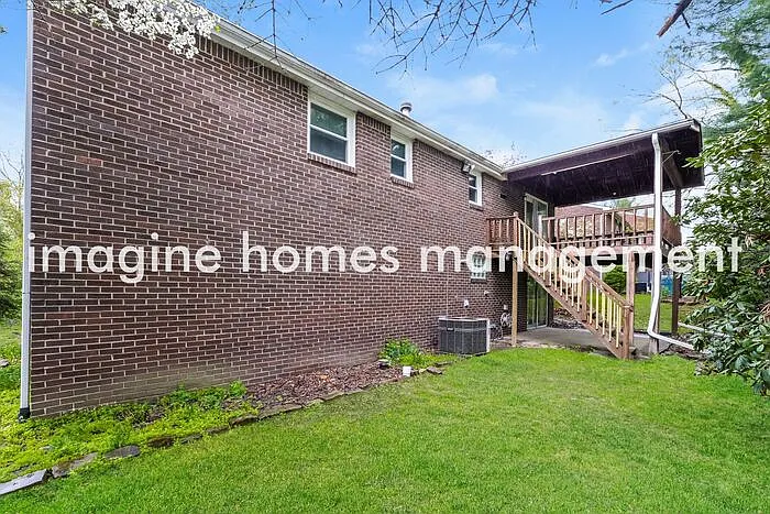 1184 Bucknell Dr — Photo 12
