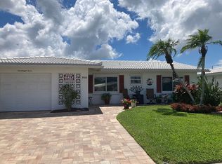 9812 Mainlands Blvd E #4, Pinellas Park, FL 33782