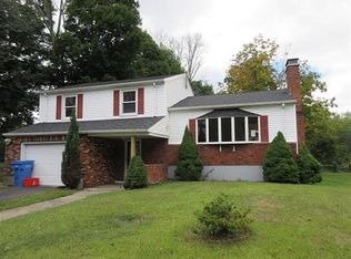 19 Hartley Dr, Waterbury, CT 06705