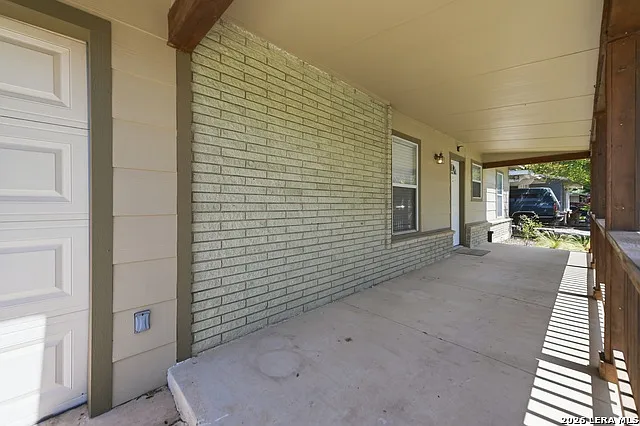 114 Karm St — Photo 5