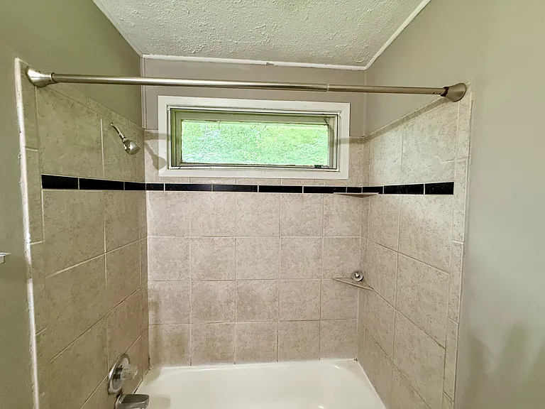 3630 Dundale Rd — Photo 7