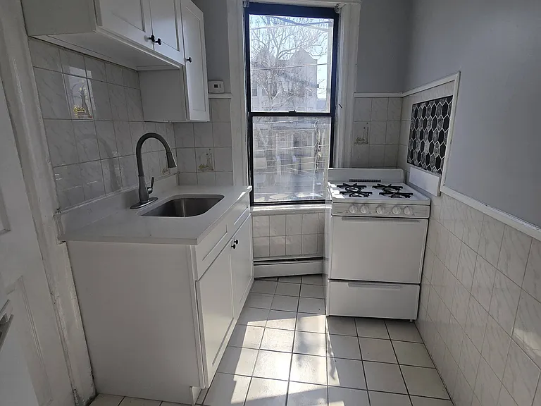 1697 John F Kennedy Blvd #2L — Photo 2