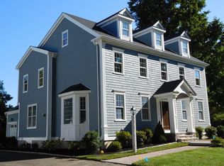 10 Twitchell St, Wellesley, MA 02482