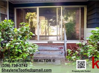 2600 Pinecroft Rd, Greensboro, NC 27407