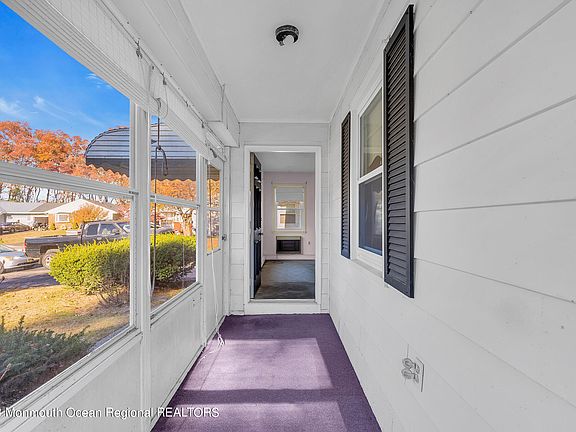 2nd image of 23 Yucca Court
