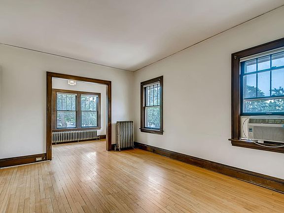 4th image of 3101 Humboldt Ave S