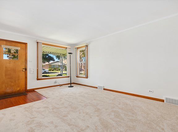 4th image of 1627 N 23rd Ave