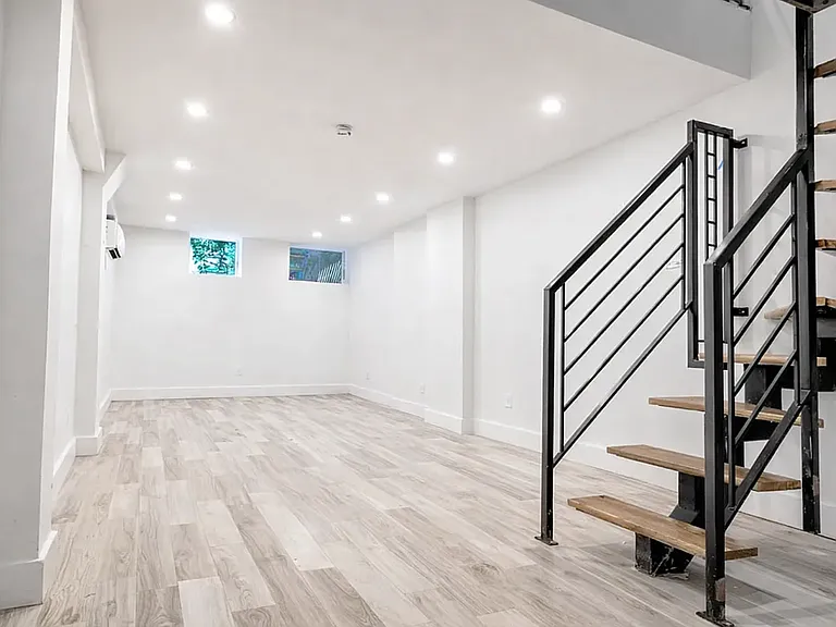 1710 Madison St #1G — Photo 4