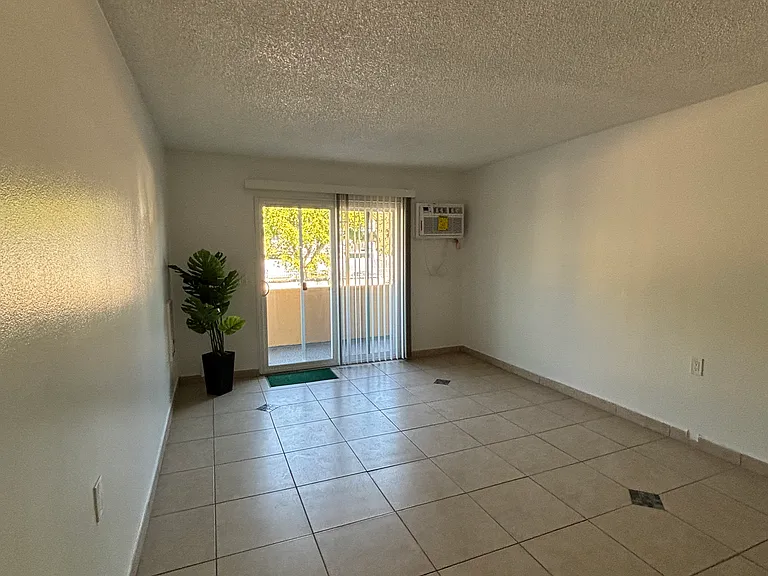 7521 Simpson Ave #212 — Photo 12