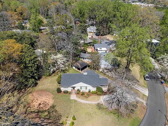 5th image of 198 Westminster Dr