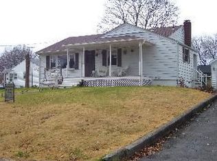 10 Buchanan St, Beacon, NY 12508