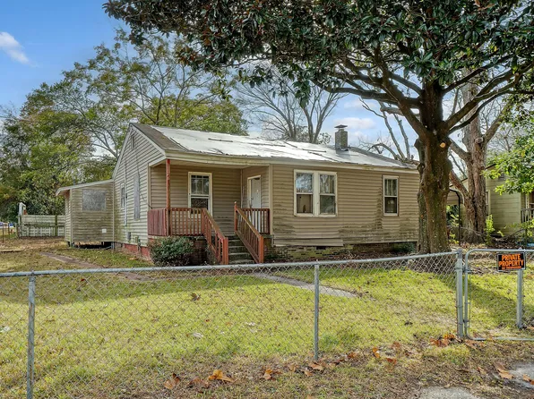 2651 Lawrence St, North Charleston, SC 29405