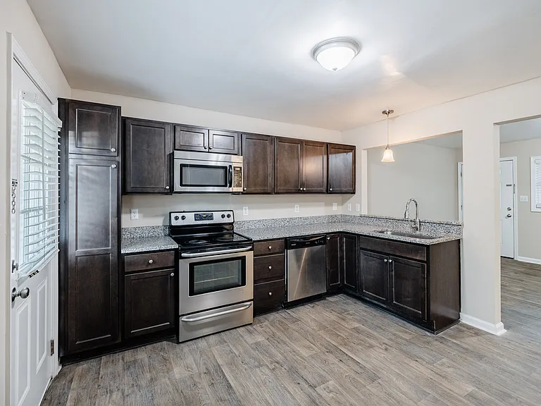 Forest Pointe — Photo 167