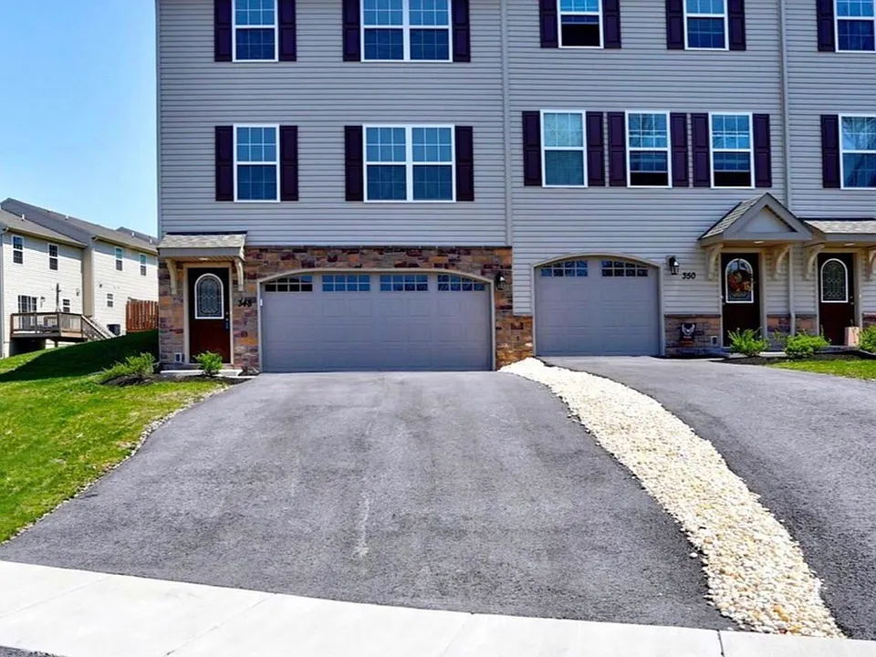 348 Weatherstone Dr #1