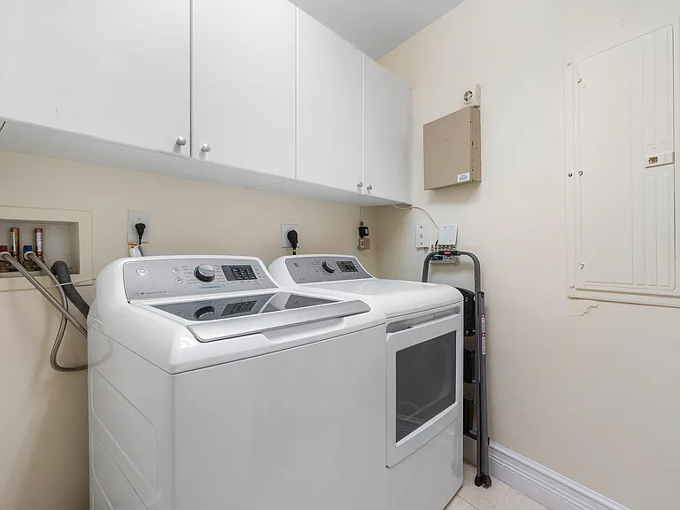 201 S Narcissus Ave #605 — Photo 19
