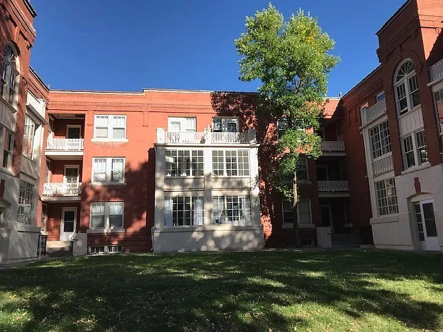 Blackmore Apartments — Photo 10