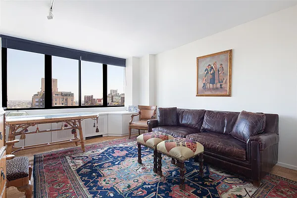 Sold by Douglas Elliman | media 15