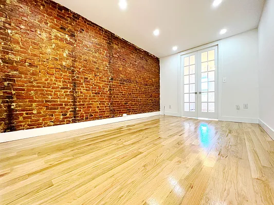 Rented by Corcoran | media 11