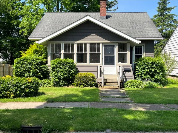 15 Town St, North East, PA 16428