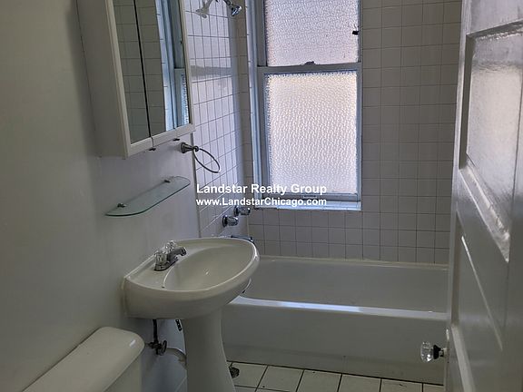 5th image of 3656 N Bell Ave #1