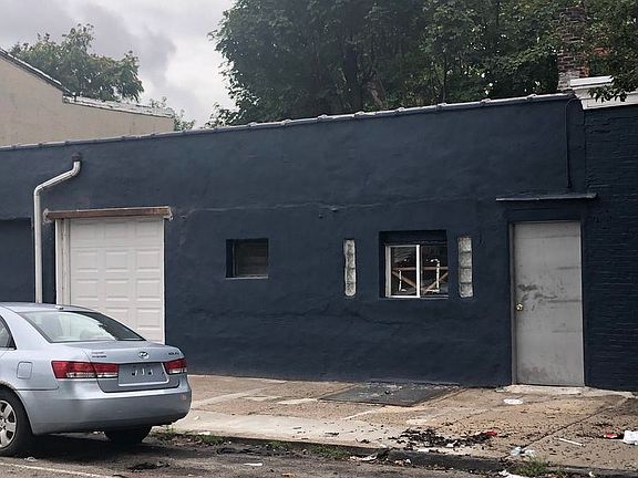 5th image of 300 W Coulter St #8891910