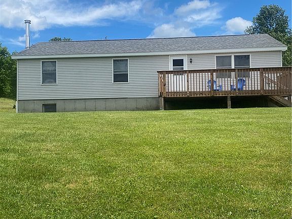 3rd image of 302 Churchill Rd