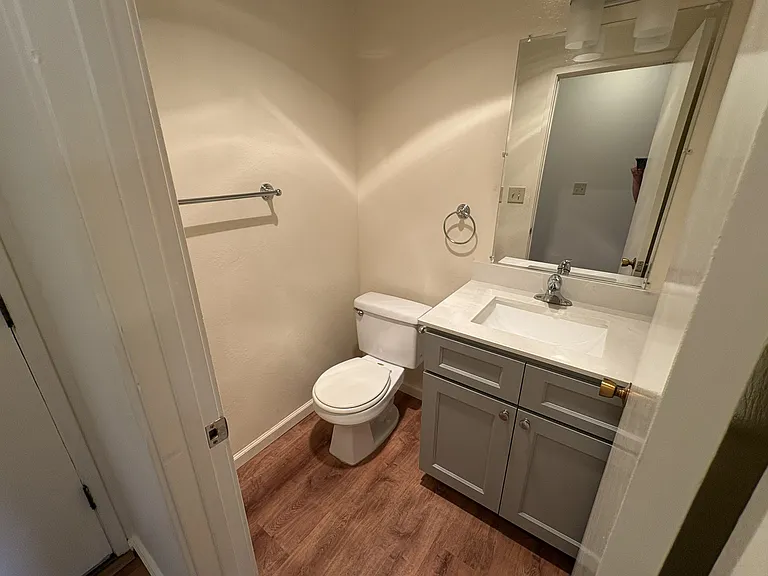 711 Diablo Ave #32 — Photo 4