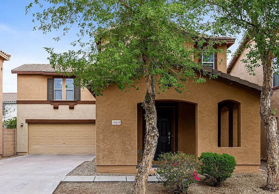 18538 W Fairway Dr