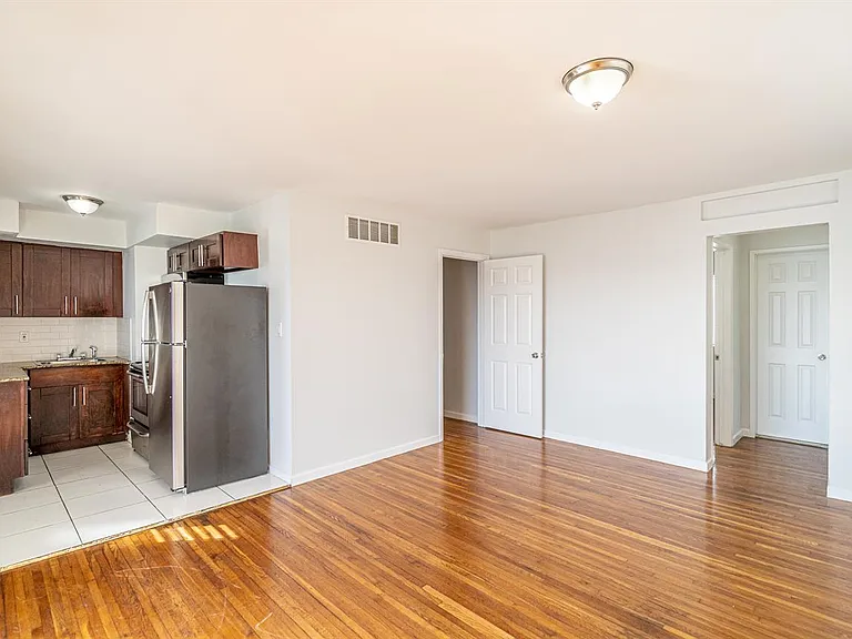 7931 East Dr #405 — Photo 12