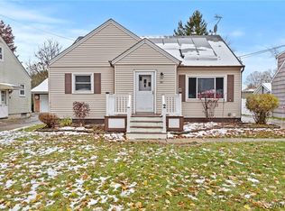 380 Roncroff Dr, North Tonawanda, NY 14120