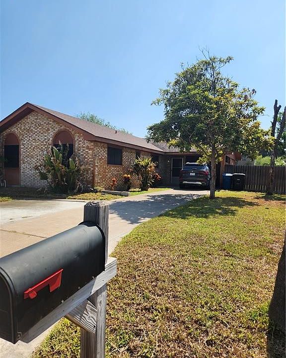 1st image of 5900 N 22nd Ln