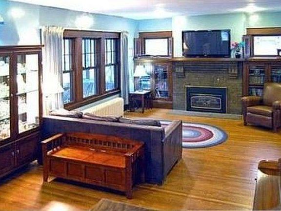 Large living room with gas fireplace